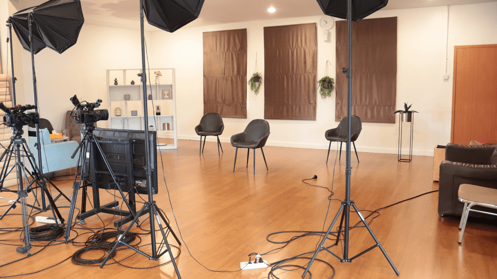 12Studio_shooting_video.png
