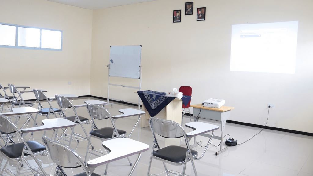 8Ruang_kelas_yang_nyaman.png